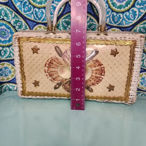 Vintage Princess Charming by Atlas Seashell Wicker Lucite Handle Purse 1950s/60s - Picture 15 of 15